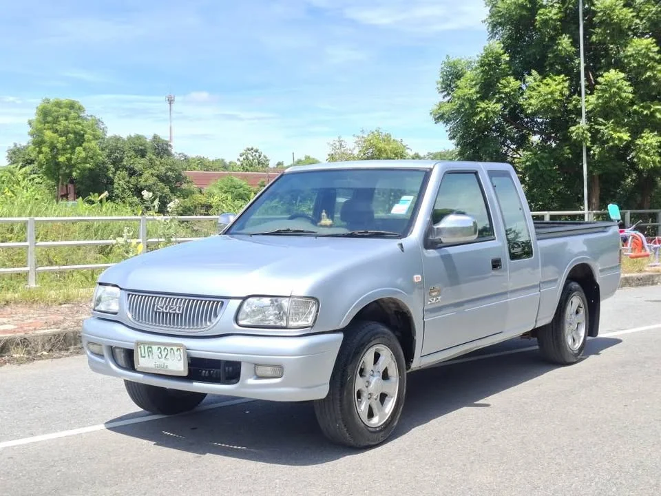 2001 Isuzu Faster Dragon Eyes III 2