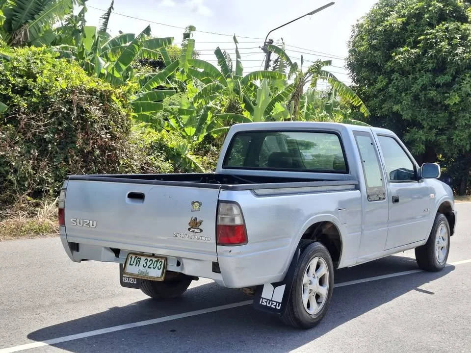 2001 Isuzu Faster Dragon Eyes III 3