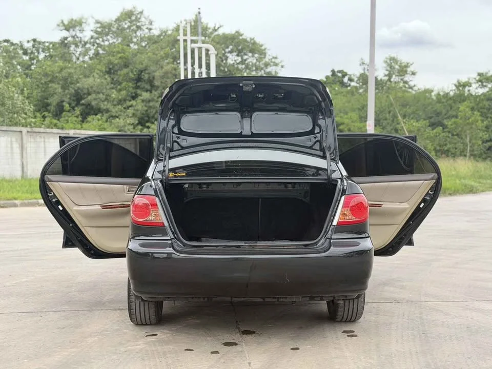 2004 Toyota Corolla Altis IX (E120) 3