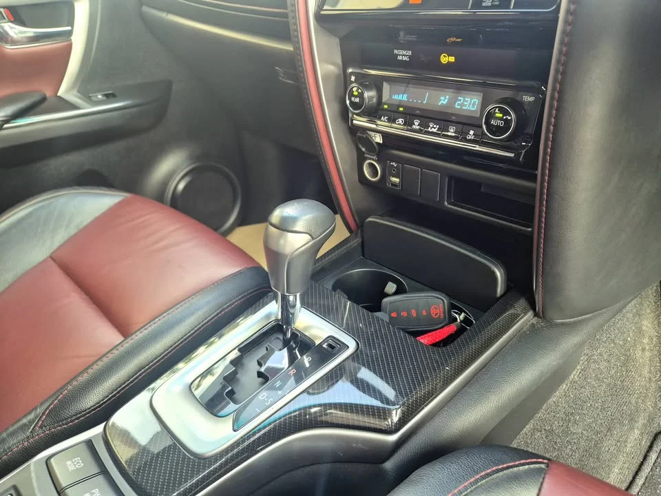 2019 Toyota Fortuner II 3