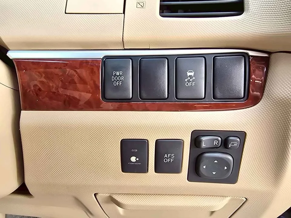 2015 Toyota Estima III 3
