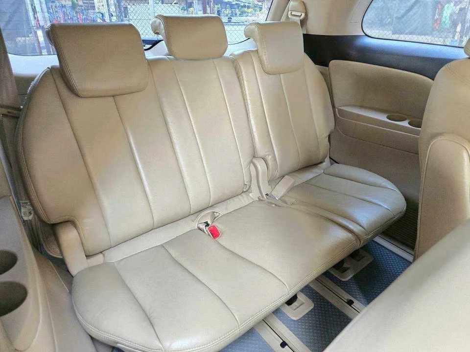 2015 Toyota Estima III 2