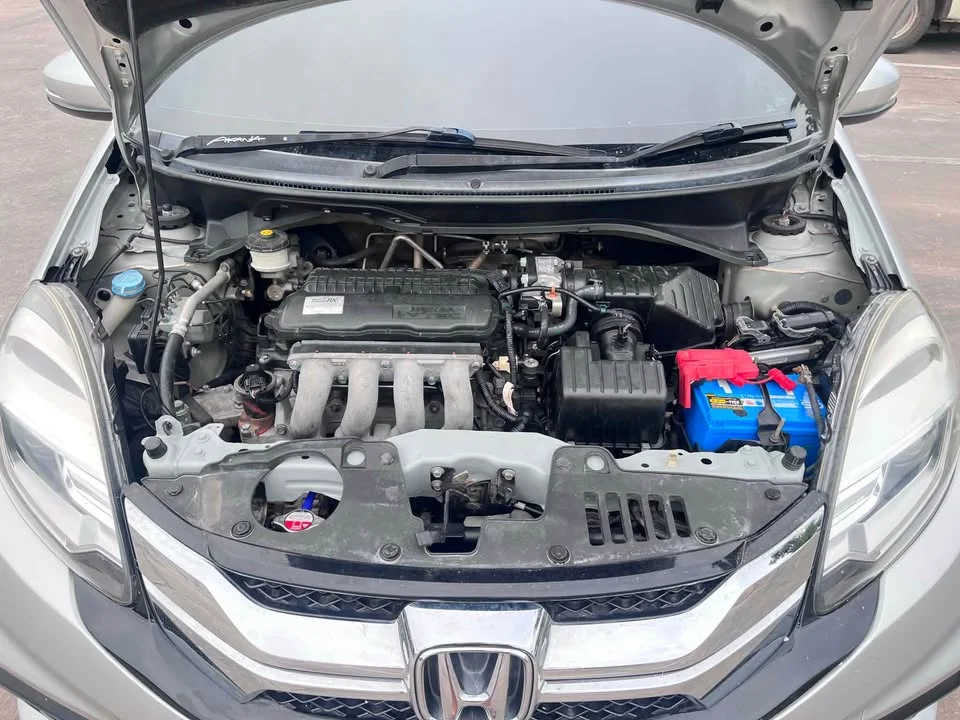 2015 Honda Mobilio II 3