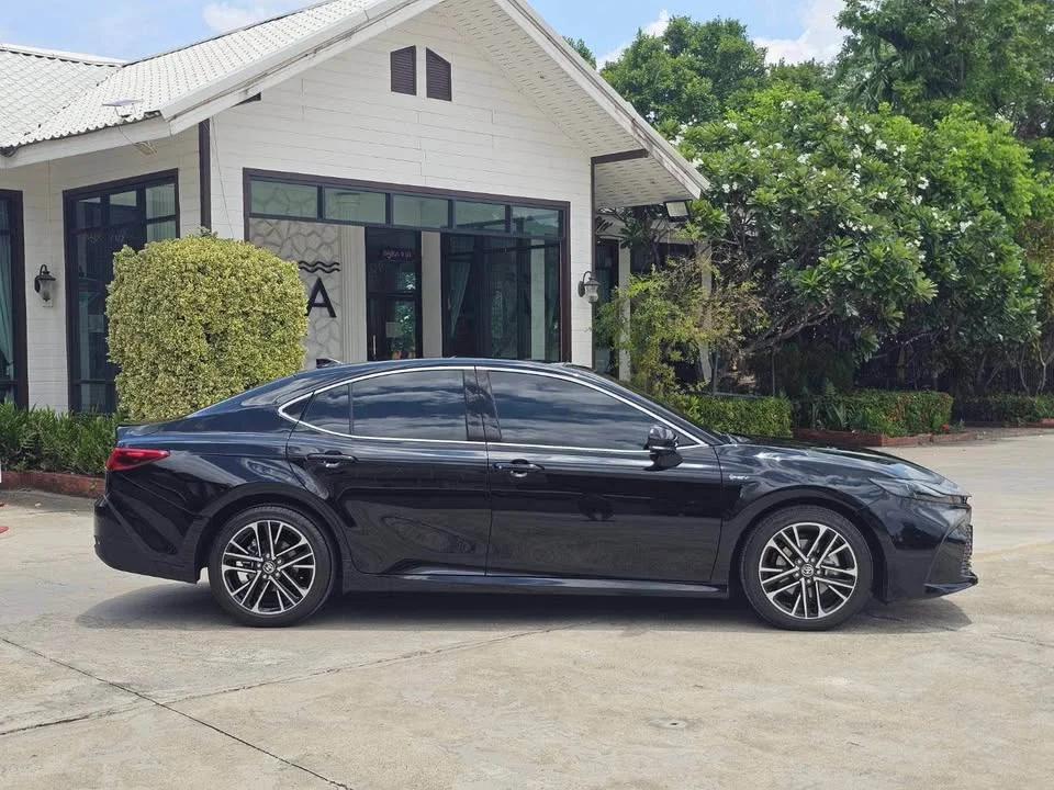 2026 Toyota Camry VIII (XV70) 2