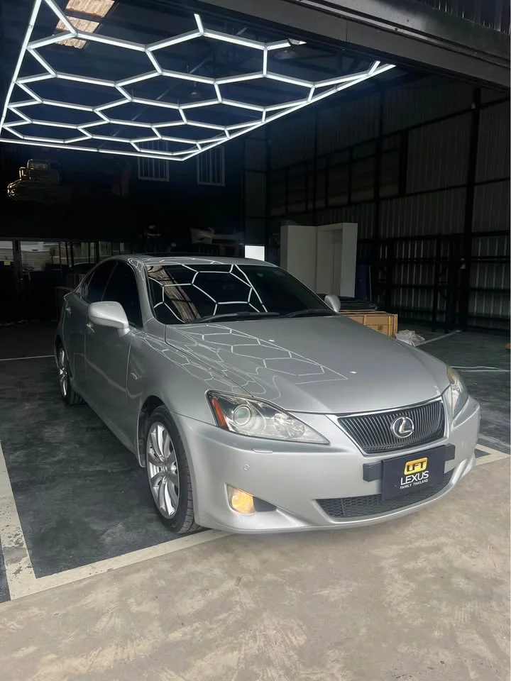 2006 Lexus IS II 2