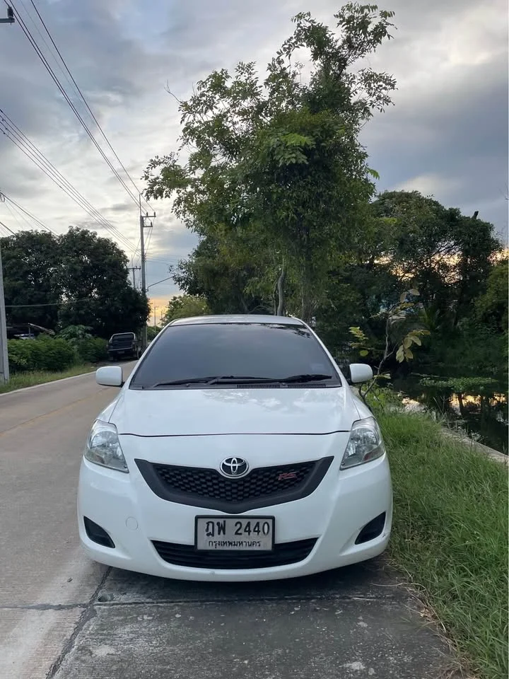2010 Toyota Vios II 2