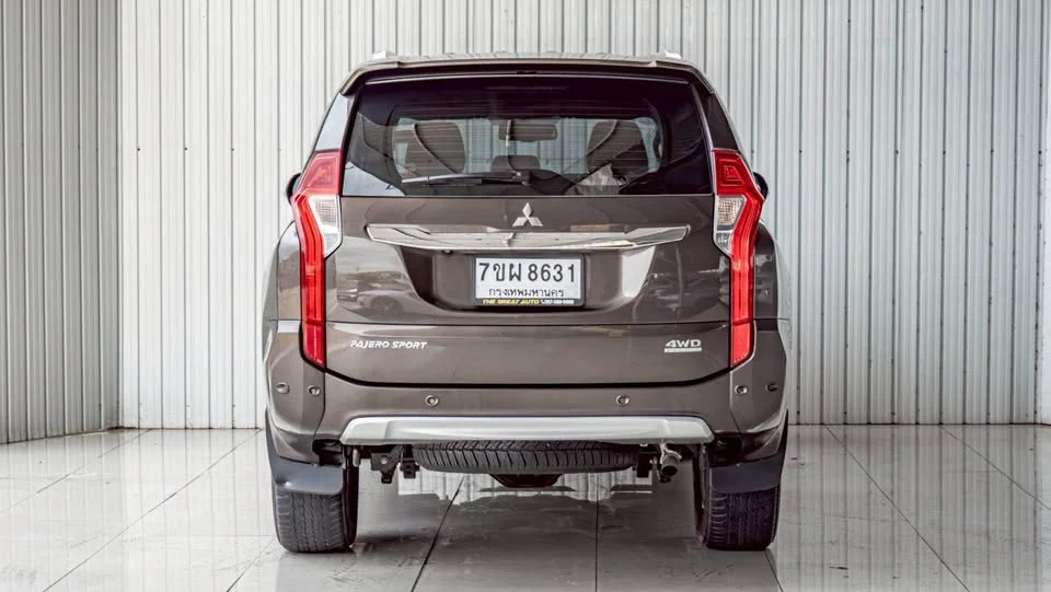 2016 Mitsubishi Pajero Sport III 2