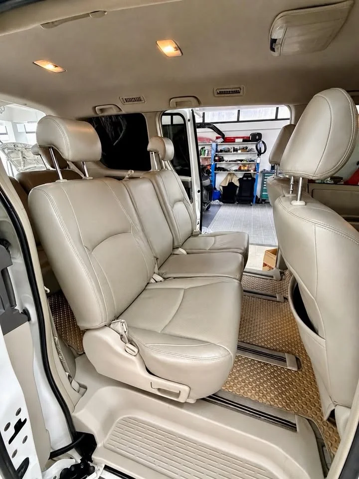 2007 Toyota Voxy II 2