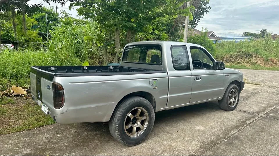 2002 Mazda 2500 Fighter V 3