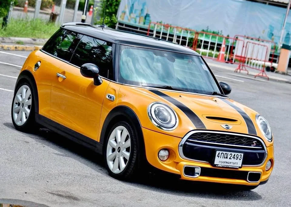 2015 Mini Hatch  III 2