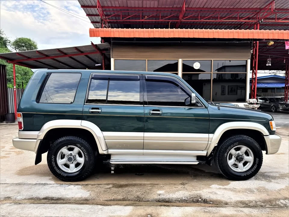 1997 Isuzu Trooper II 2