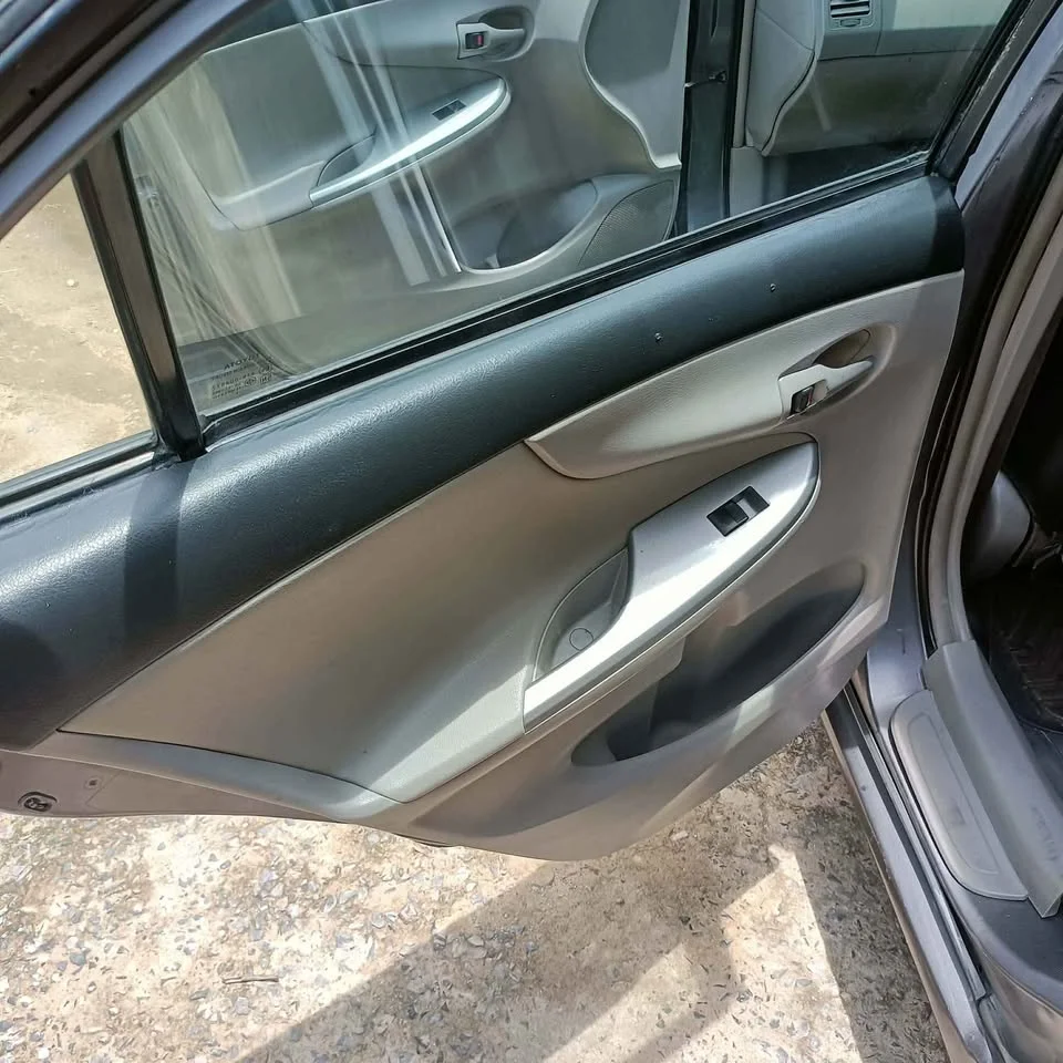 2014 Toyota Corolla Altis XI (E170) 3