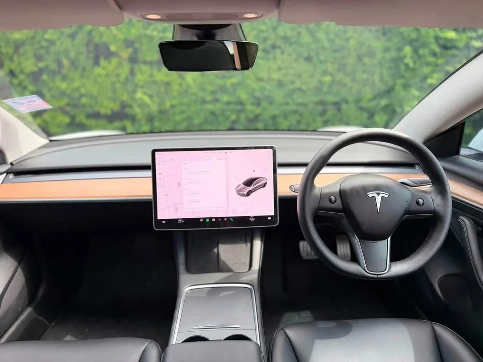 2022 Tesla Model 3 2