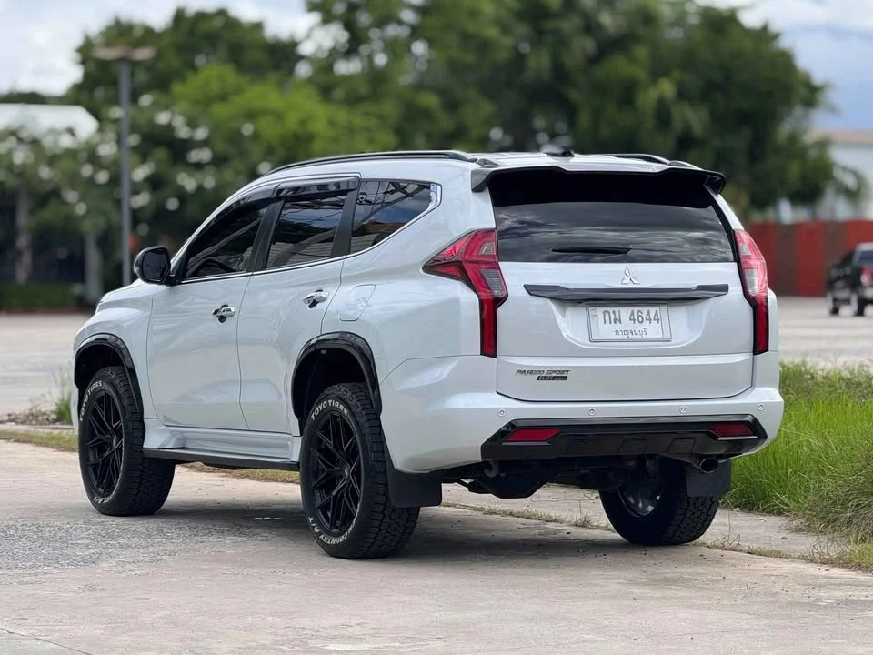 2020 Mitsubishi Pajero Sport III 2