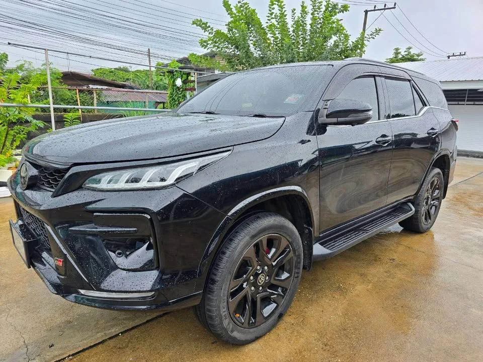 2021 Toyota Fortuner II 2