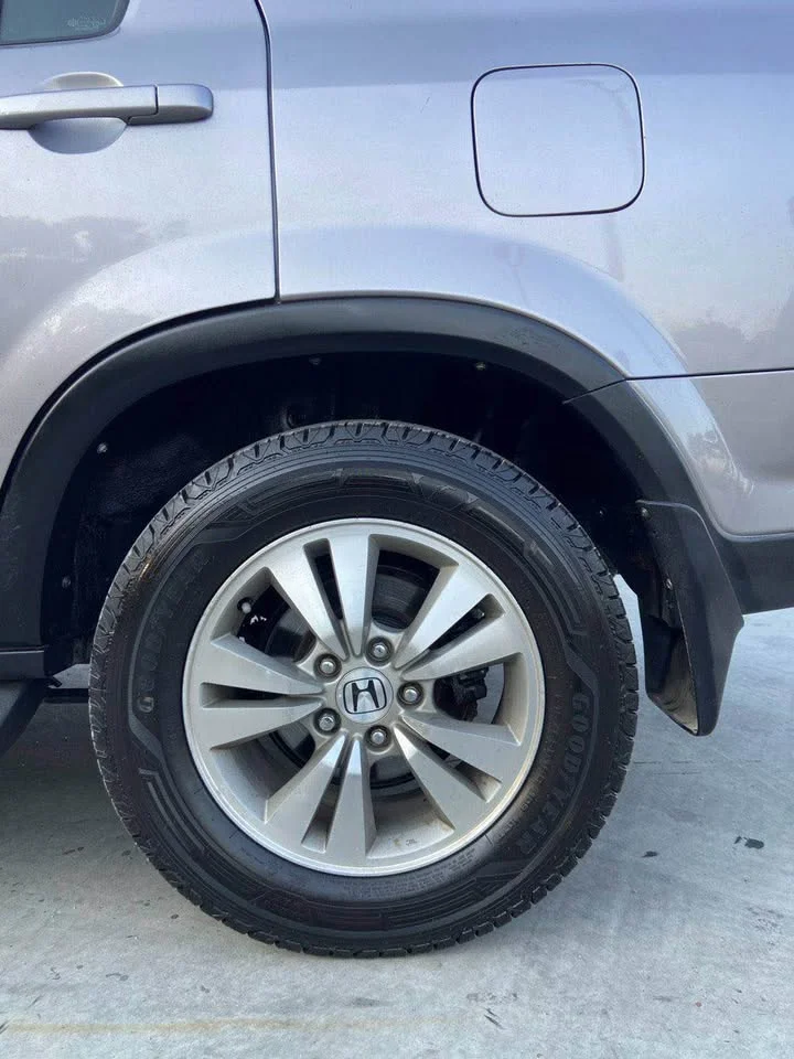 2002 Honda CR-V II 3