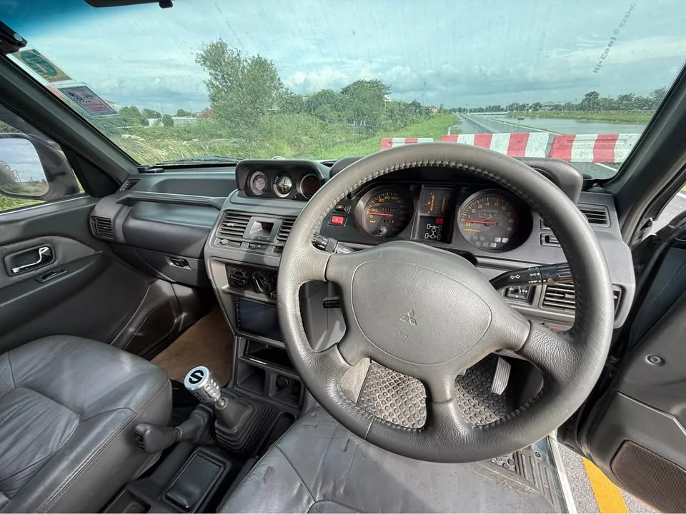 1995 Mitsubishi Pajero II 3
