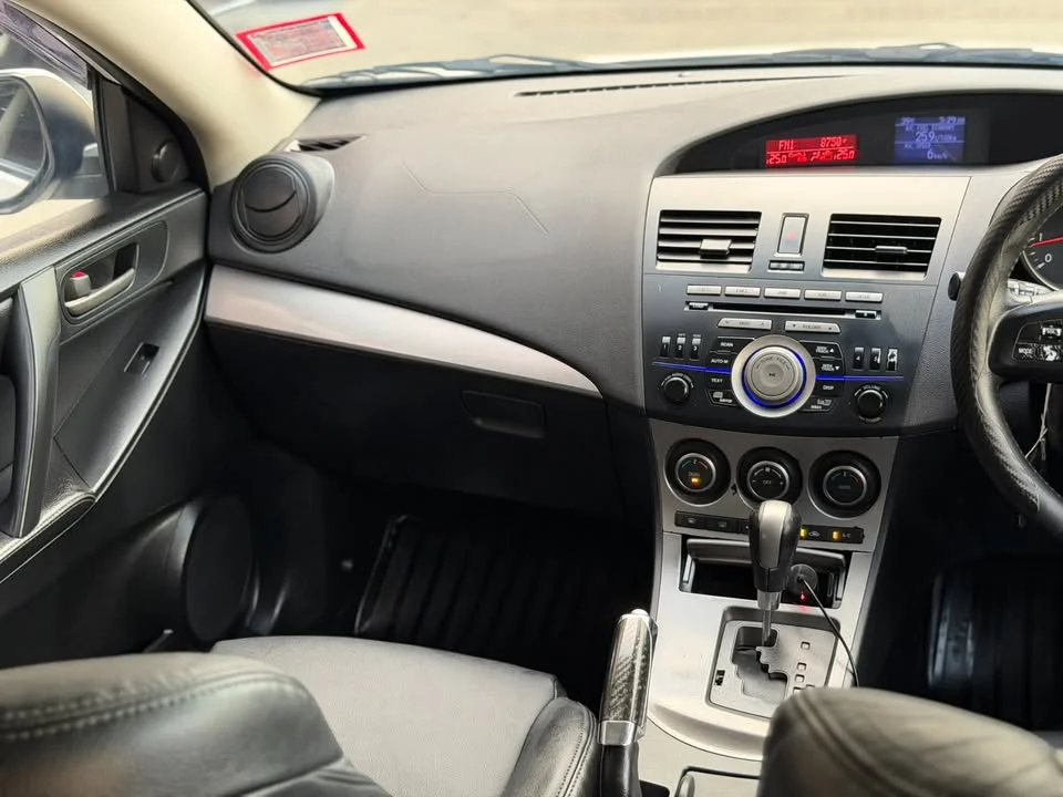 2012 Mazda 3 II 3