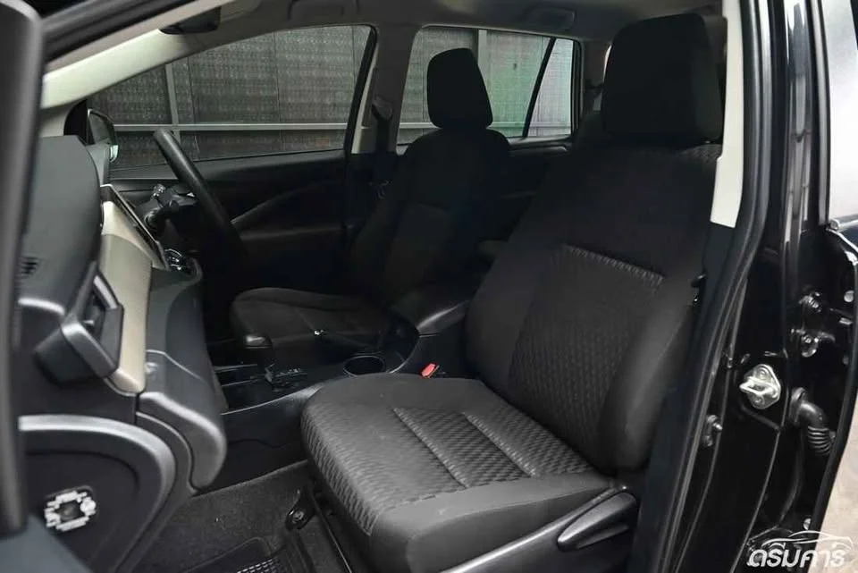 2021 Toyota Innova II 3