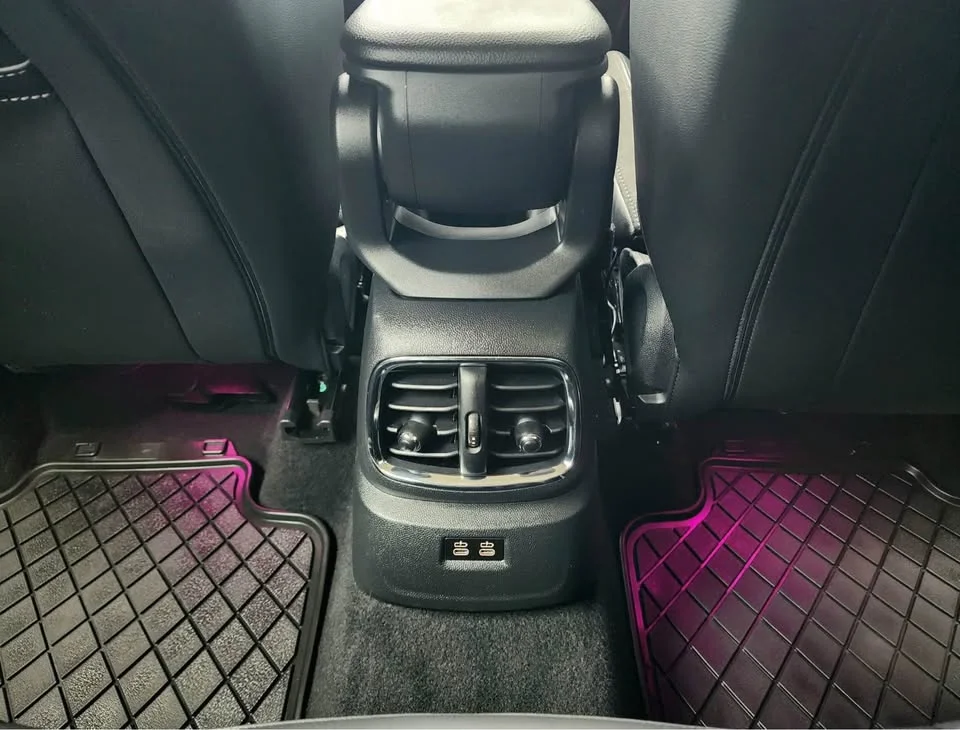 2019 Mini Hatch  III 3