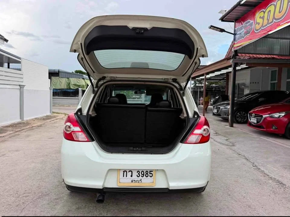 2010 Nissan Tiida I (C11) 3