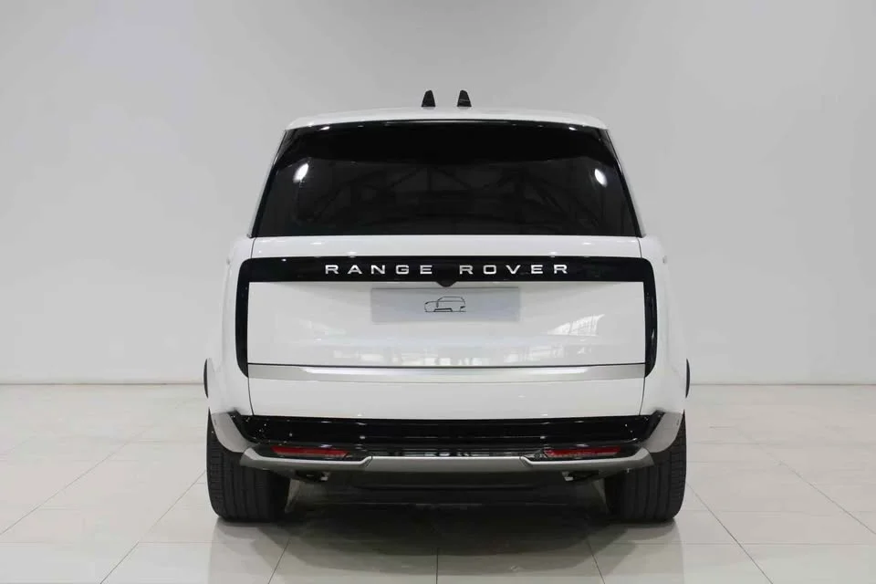 2026 Land Rover Range Rover V 2