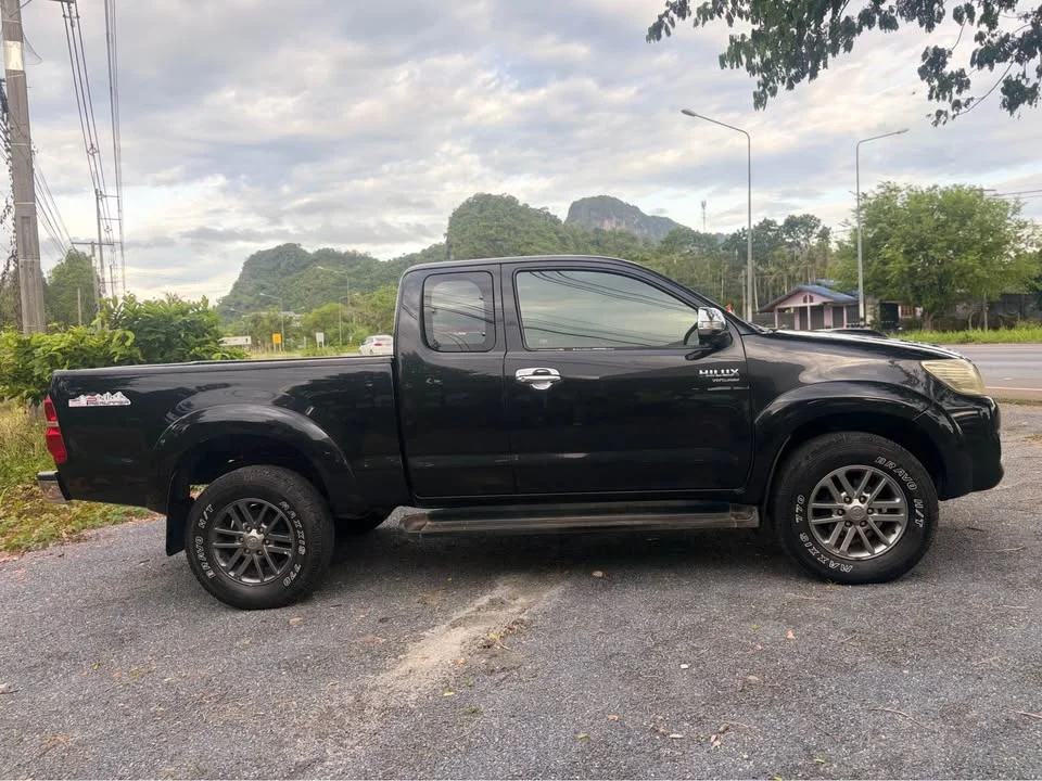 2012 Toyota Hilux VII 3