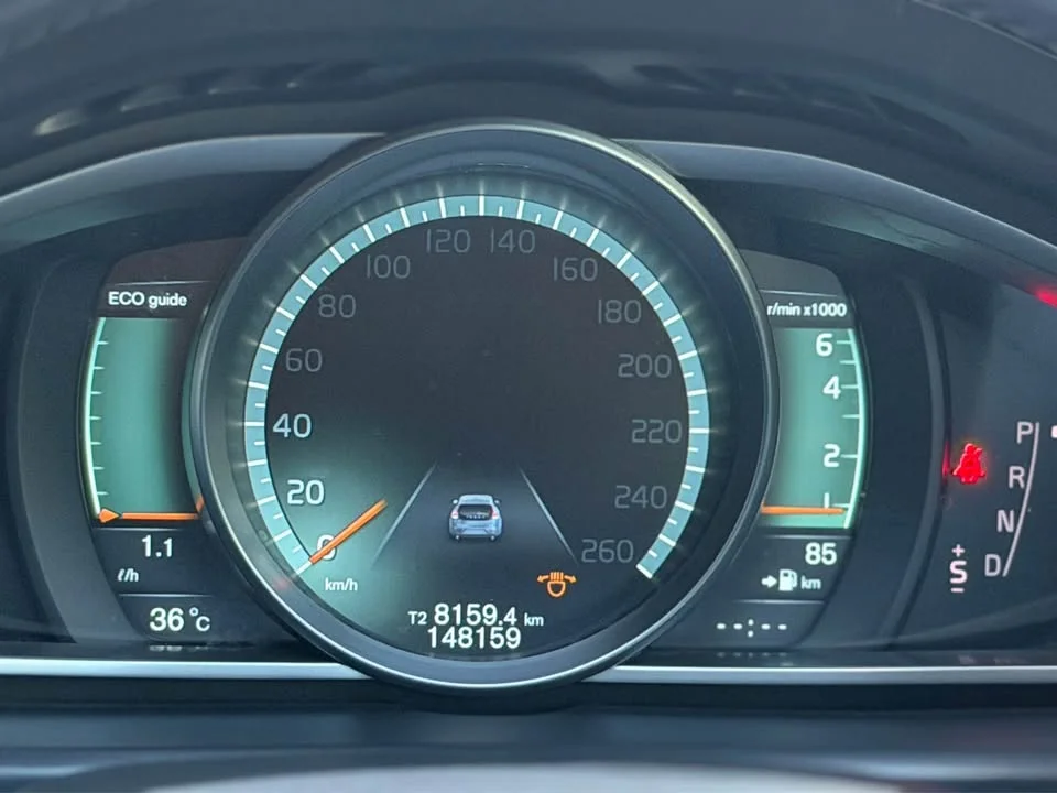 2015 Volvo V40 II 2