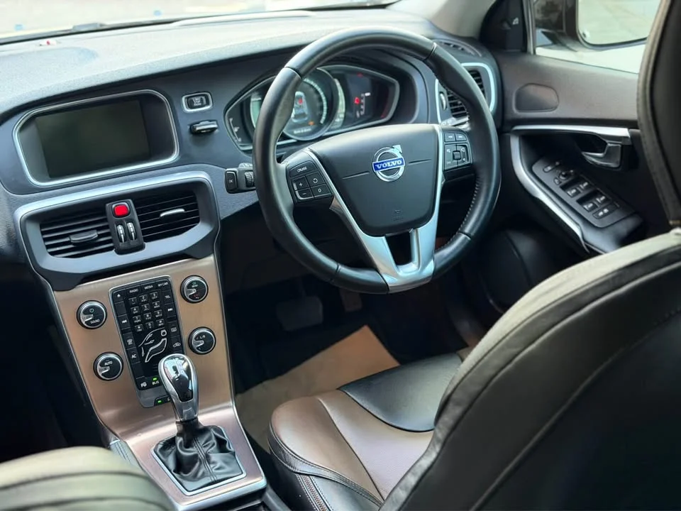 2015 Volvo V40 II 3