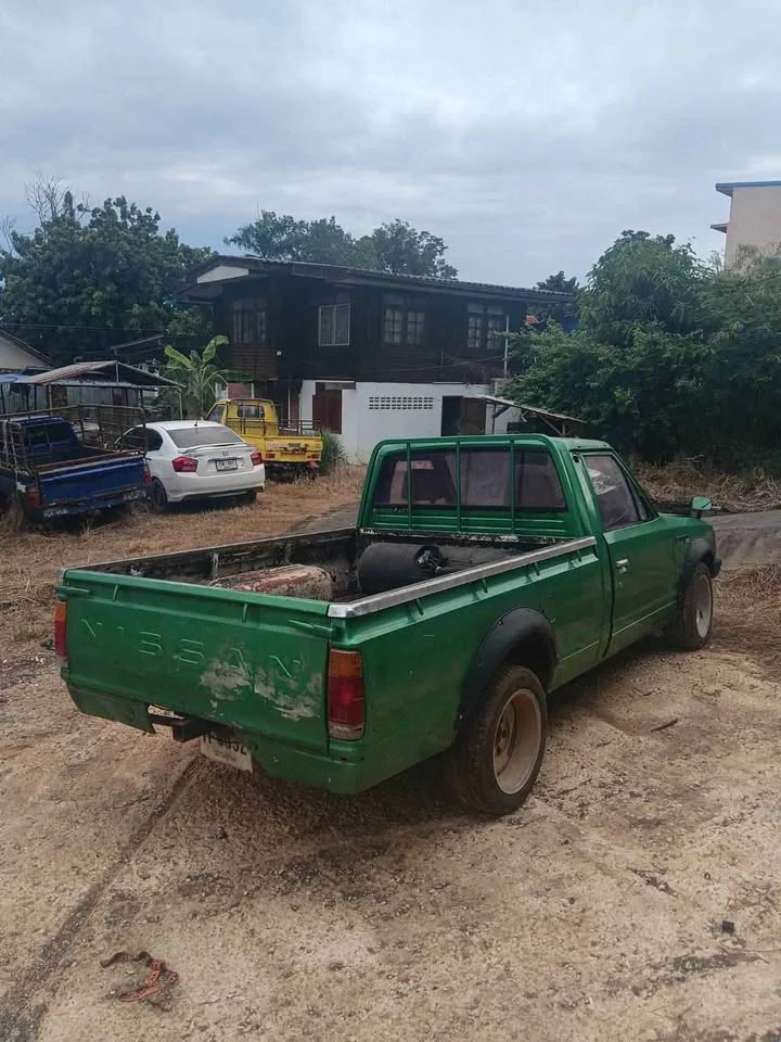 1995 Mitsubishi Triton I  3