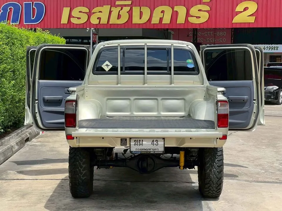 2003 Toyota Hilux Tiger VI 2
