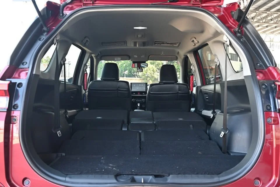 2022 Toyota Veloz III 2