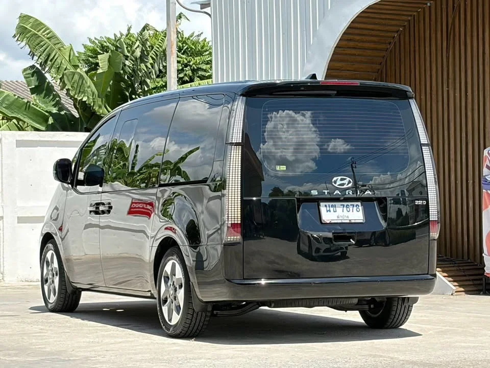 2022 Hyundai Staria US4 3