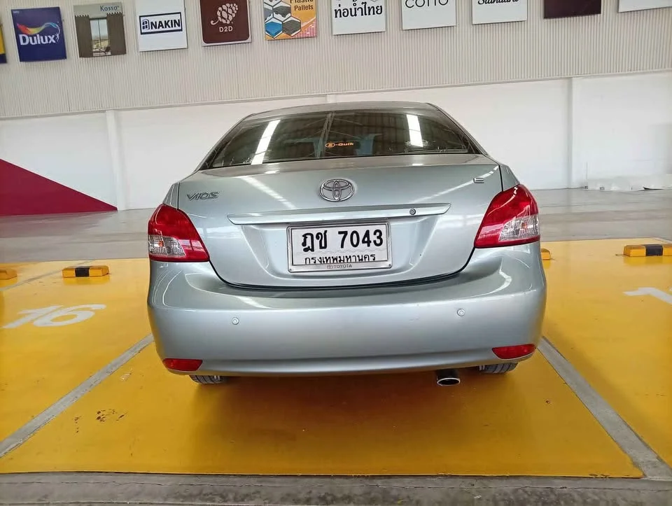 2010 Toyota Vios II 2