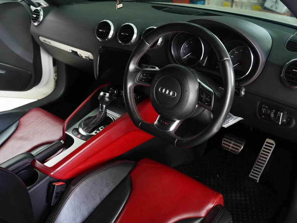 2009 Audi TT Mk2 2