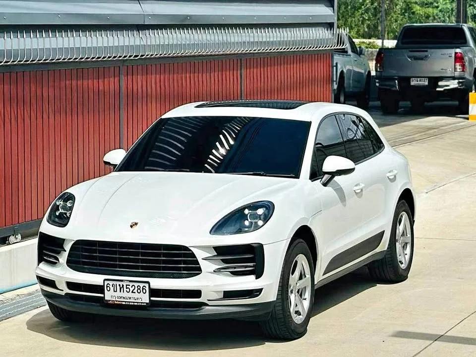 2024 Porsche Macan I 3