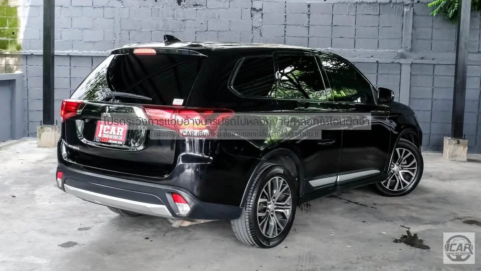2017 Mitsubishi Outlander III 3