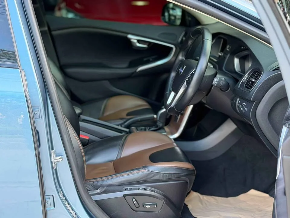 2014 Volvo V40 II 3