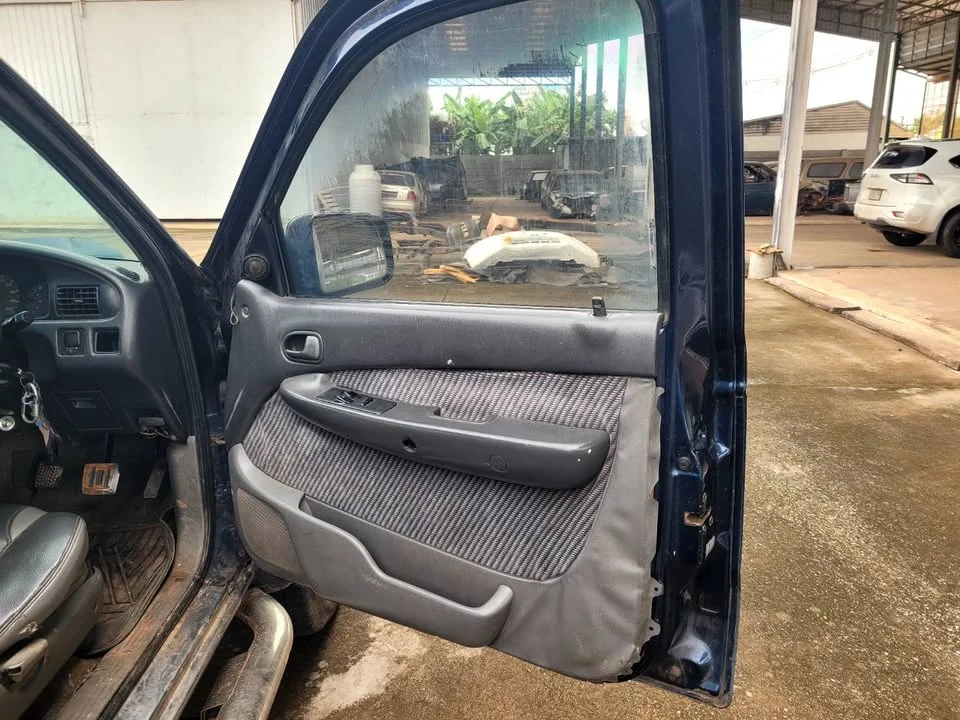 2001 Ford Ranger I 3