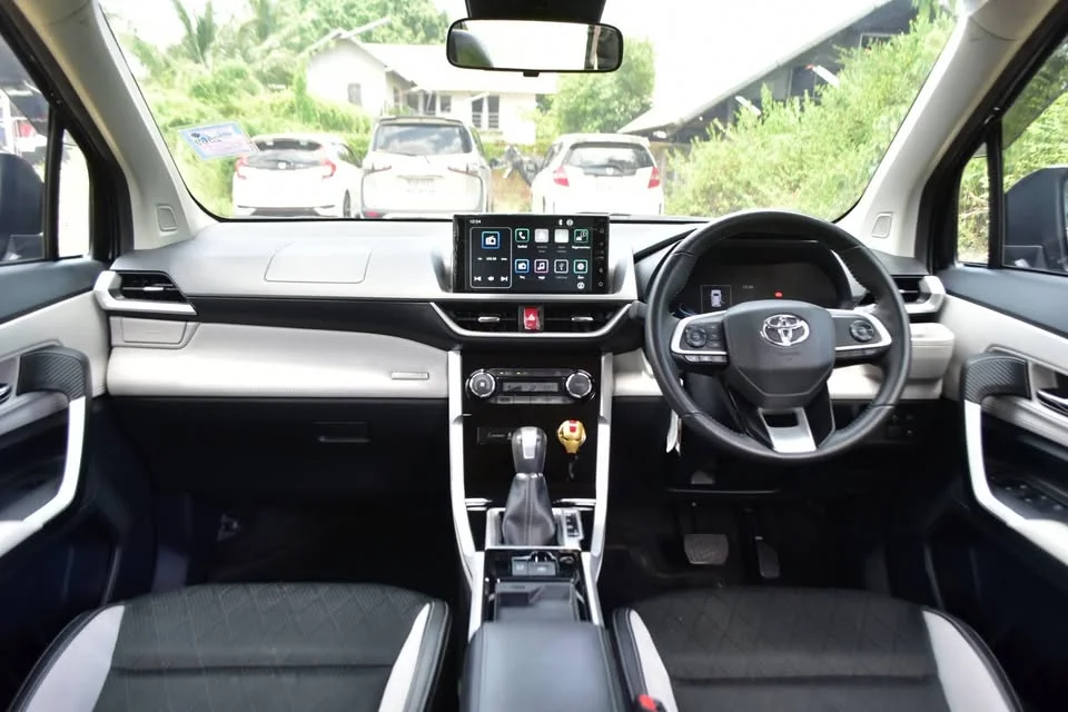 2022 Toyota Veloz III 2