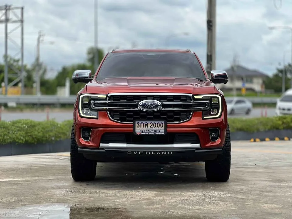 2023 Ford Everest III 2