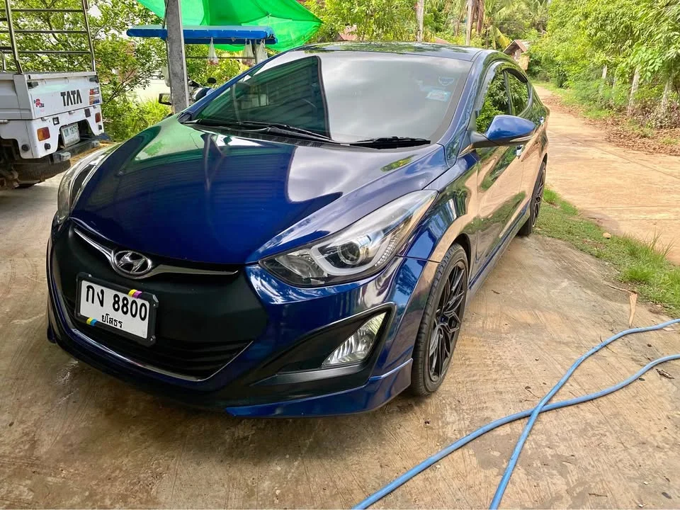 2014 Hyundai Elantra V 2