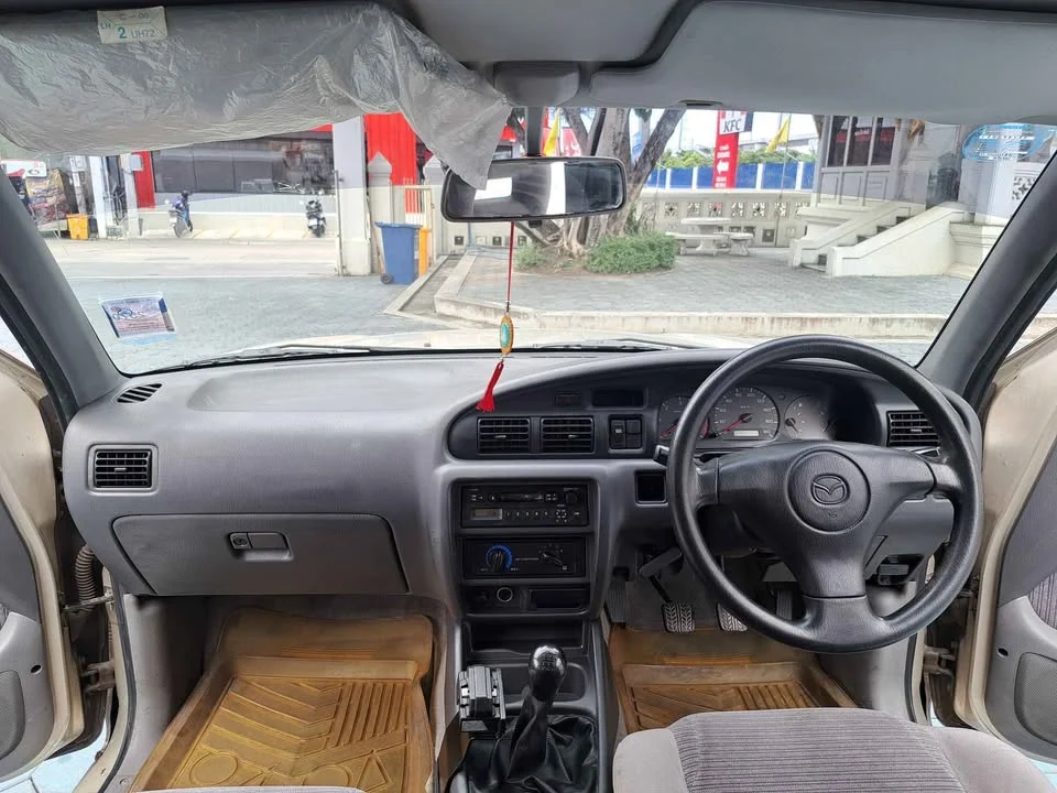 2001 Mazda 2500 Fighter V 2