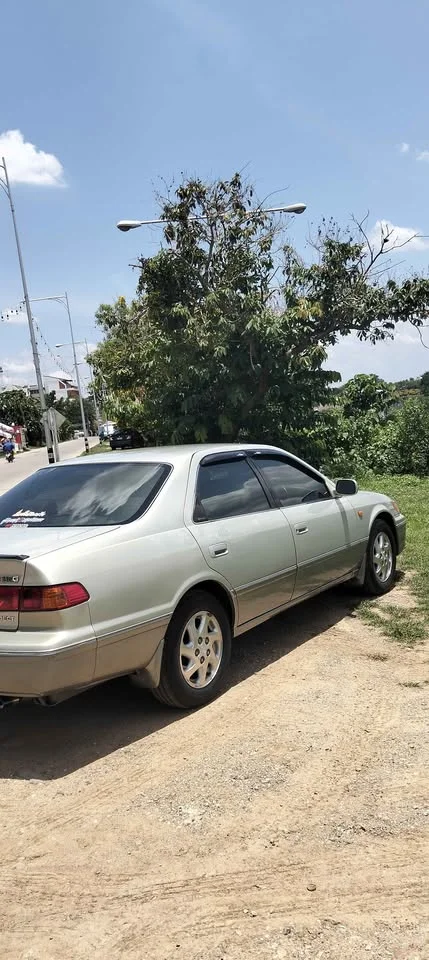 2001 Toyota Camry IV (XV20) 3