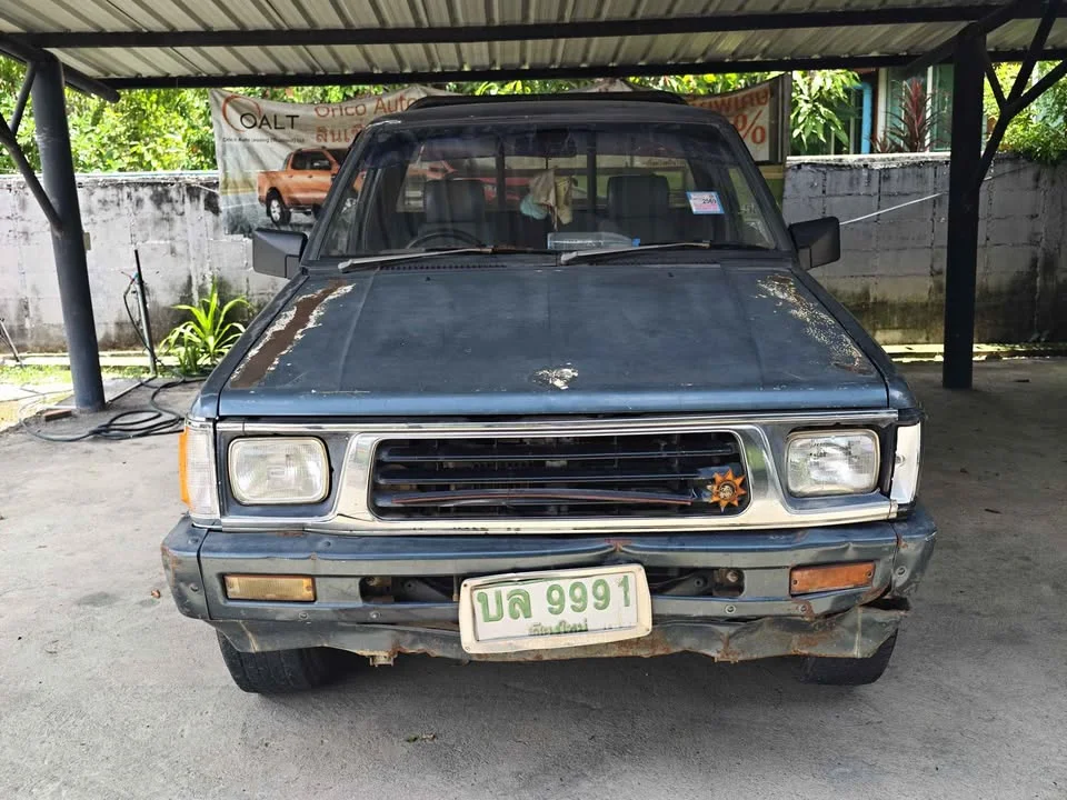Mitsubishi Triton II 3