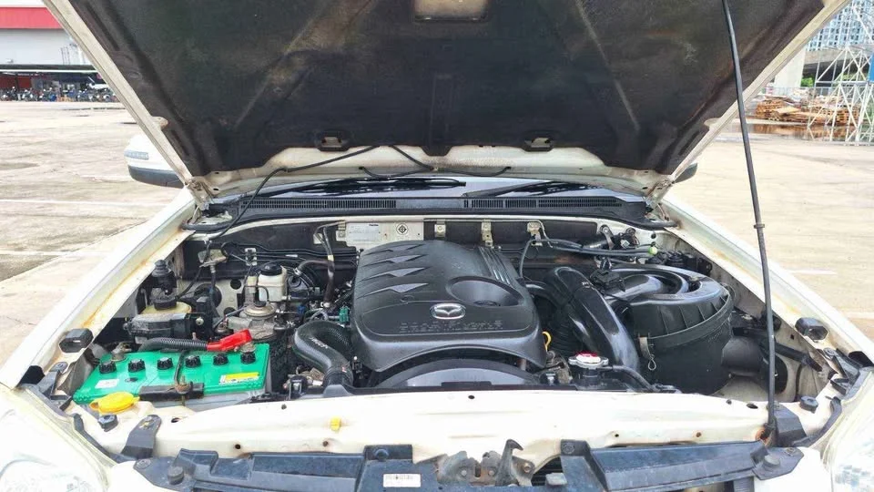 2013 Mazda BT-Series I 3