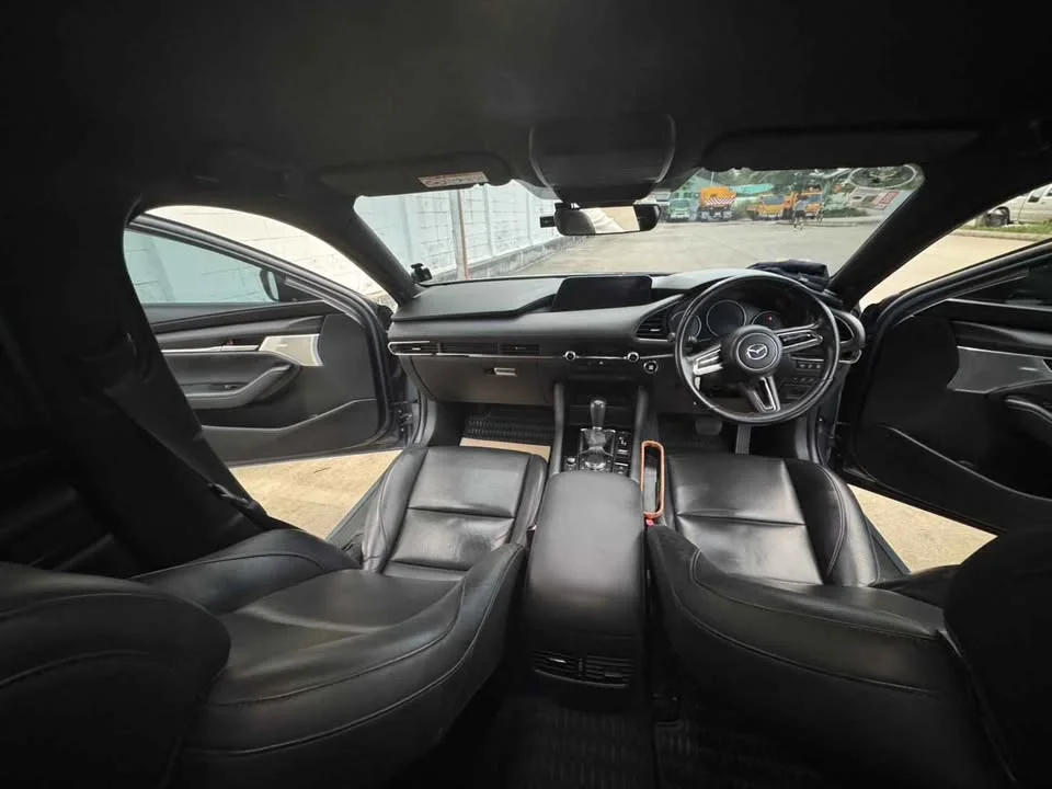 2019 Mazda 3 IV 2