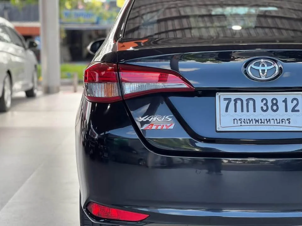 2018 Toyota Yaris ATIV III 2