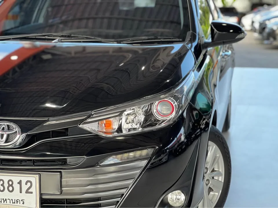 2017 Toyota Yaris ATIV III 2