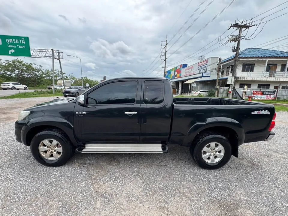 2013 Toyota Hilux VII 2